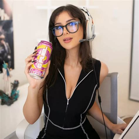 hot ssniperwolf|SSSNIPERWOLF .